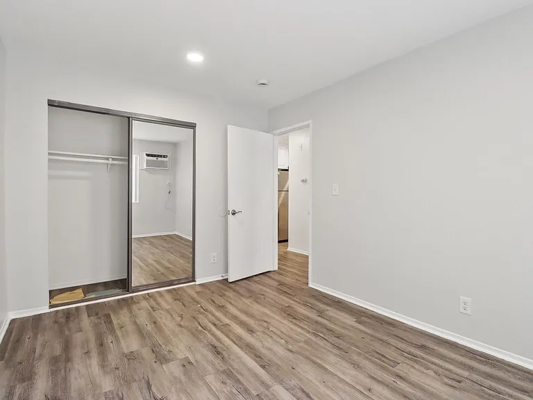 311 South New Hampshire Avenue — Photo 12