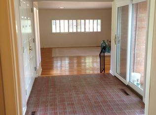 1012 N Briar Rd, Muncie, IN 47304