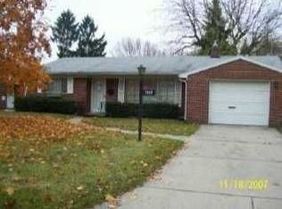 3049 Pinehurst Rd, Toledo, OH 43613