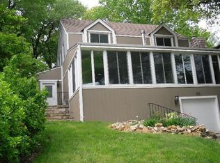 252 Apache Trl W, Lenexa, KS 66217