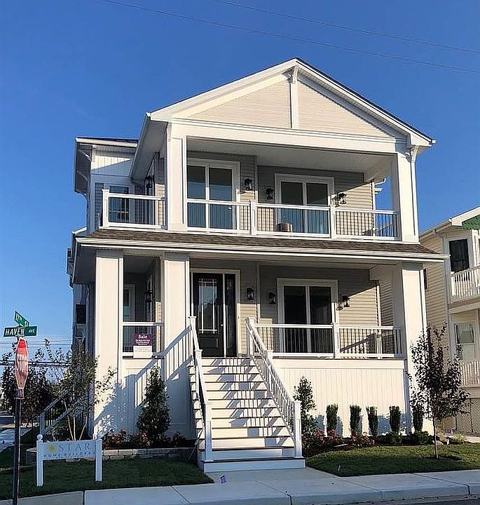 1st image of 1701 Haven Ave #3