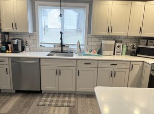 14 Phillip St, Coventry, RI 02816