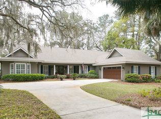 8 Gossamer Ln, Savannah, GA 31411