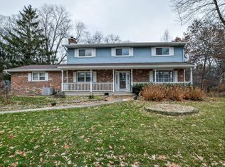 711 Woodview Dr, Sun Prairie, WI 53590