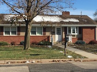 2203 Hoeschler Dr, La Crosse, WI 54601