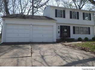 412 Hackberry Dr, Decatur, IL 62521