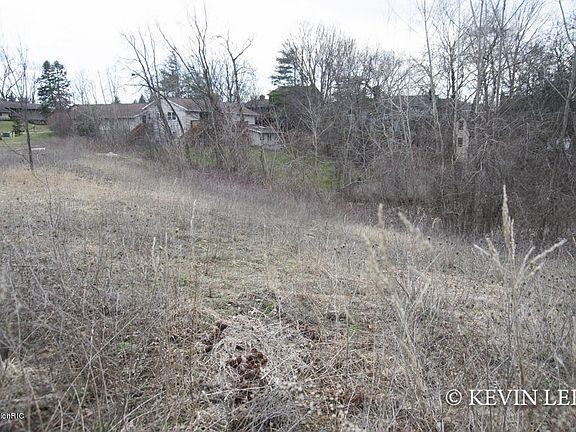 2nd image of 3029 Wausaukee Dr NE