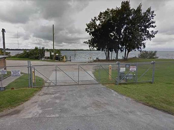 Nieghborhood Boat Ramp and Park