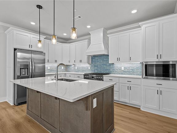 5th image of 4533 W Huron Loop