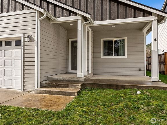 2nd image of 323 Briar Lane S