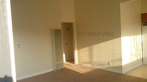 2nd image of 1433 25th St APT 4