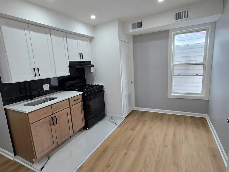 297 Van Houten St #3F — Photo 1