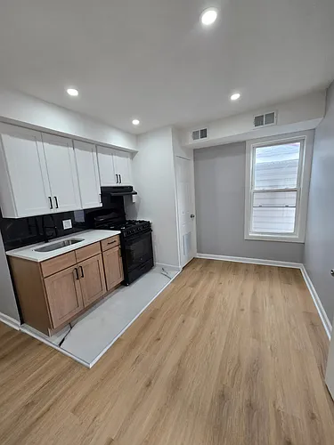 297 Van Houten St Photo 1