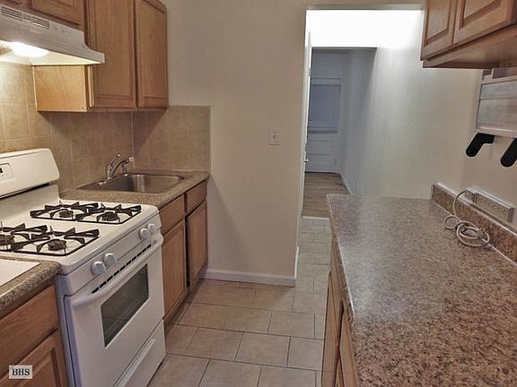 2nd image of 259 Linden Blvd APT 1R
