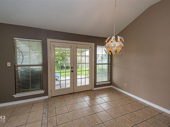 2nd image of 3610 Grayson Ln