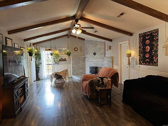 4th image of 315 Clifton Dr