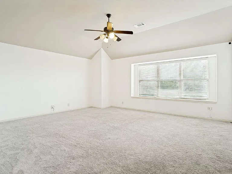 1204 E Shawnee Dr — Photo 13