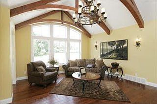 5th image of 151 Stonegate Dr