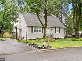 53 Cooney Ave, Hamilton, NJ 08619