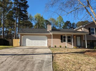 1259 Gate Post Ln, Lawrenceville, GA 30044