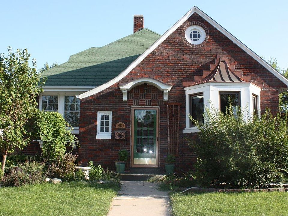 1st image of 810 W 23rd St