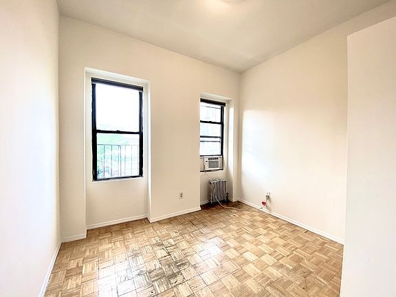 4th image of 124 Mac Dougal St #17F
