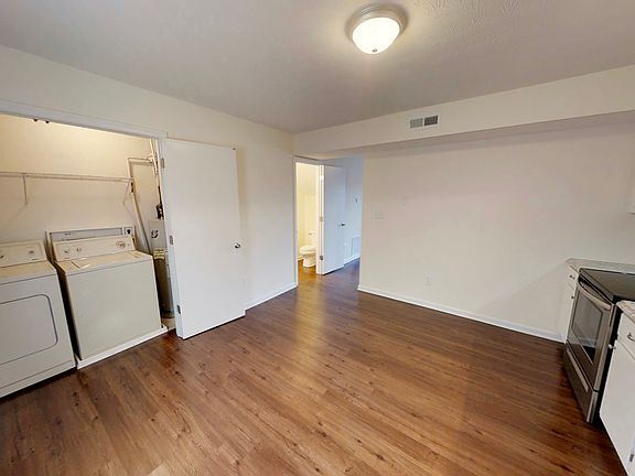 RenovatedBKTownhome-5_02162018