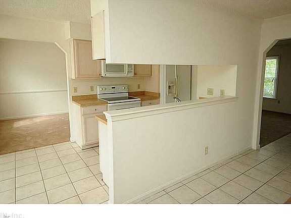 5th image of 3813 Buckhorn Pl
