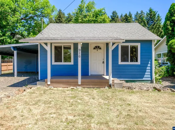 916 Oak St, Brownsville, OR 97327