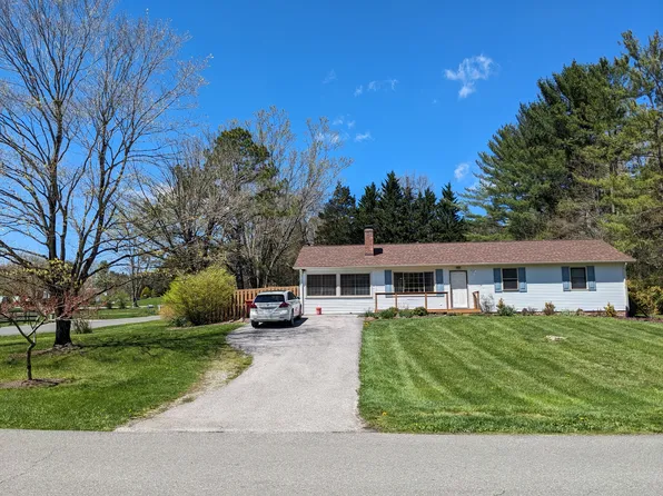 2950 Walls Branch Rd, Blacksburg, VA 24060