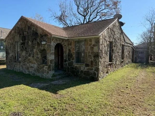 2429 7th Ave N, Texas City, TX 77590