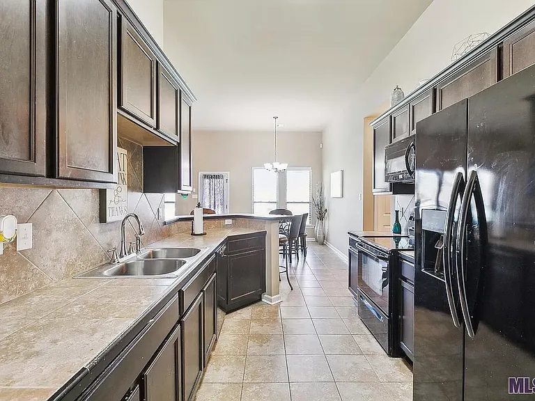 6382 Mallard Crossing Dr — Photo 7