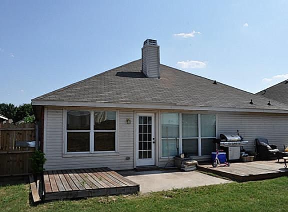 3rd image of 119 Post Oak Dr