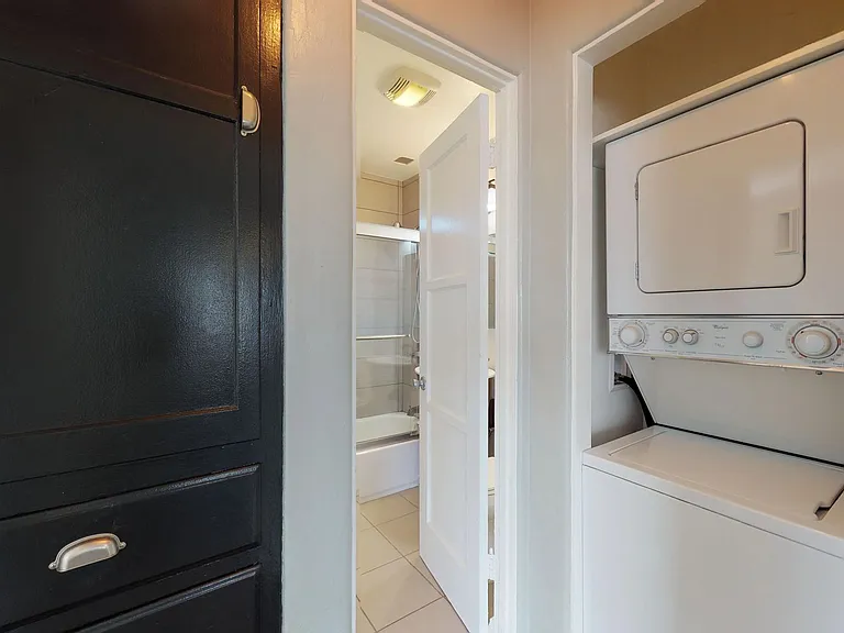 30th Street Cottages | 1 Bedroom Apartments in Golden Hill — Photo 15
