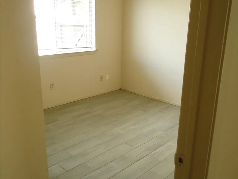 18719 Lippizaner Dr — Photo 26