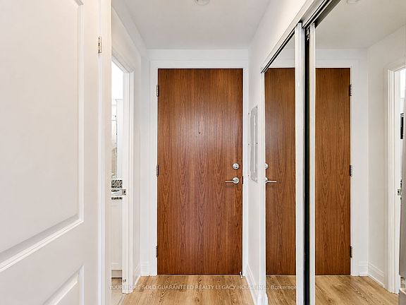 5th image of 2800 Keele St #505