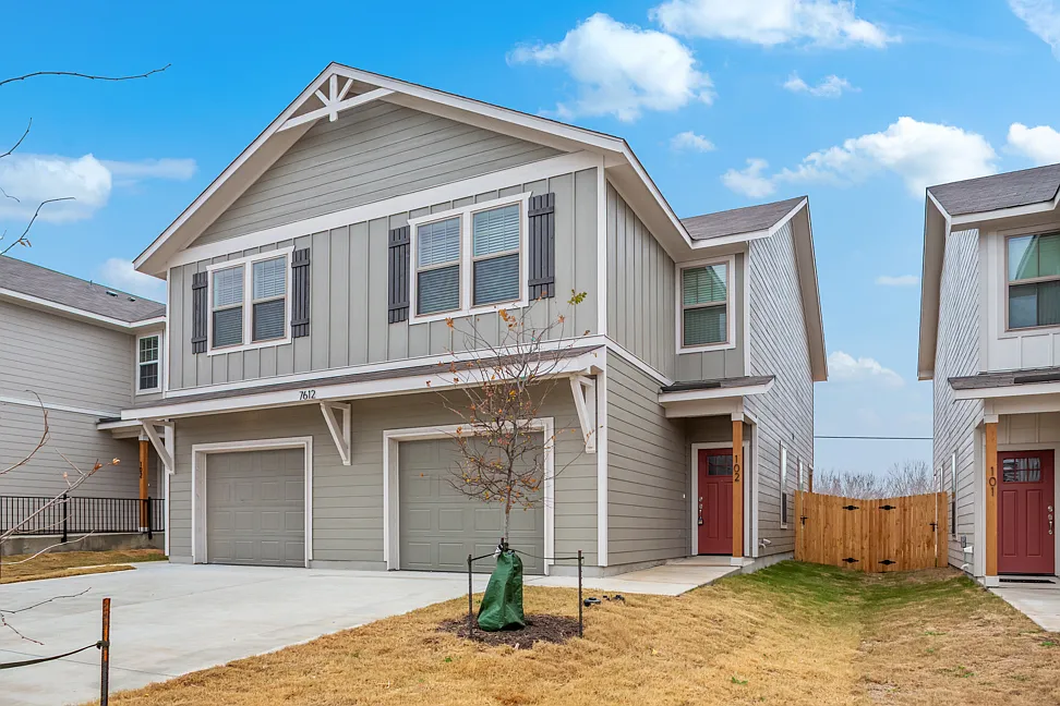 3 bed, 2.5 bath, 1505 sqft, $1,700 — Photo 2