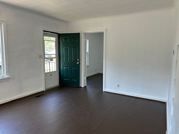 4th image of 703 N Allyn St