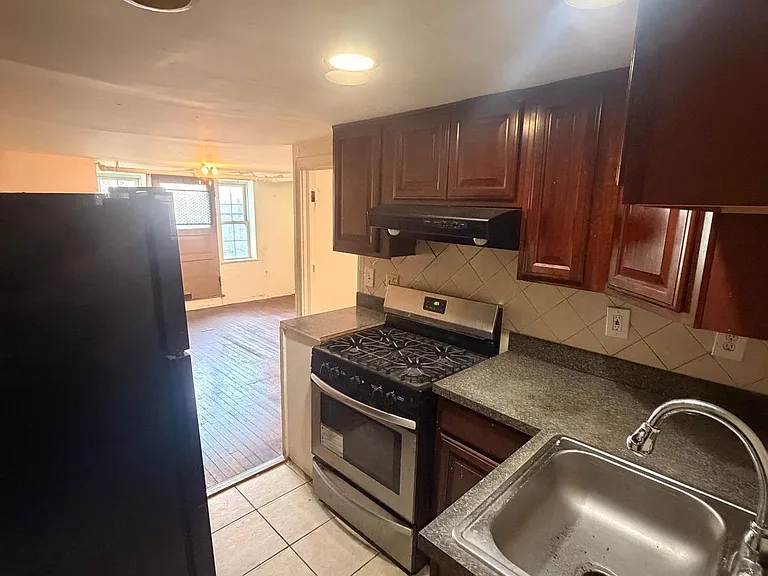 931 Saint Paul St #BR — Photo 7