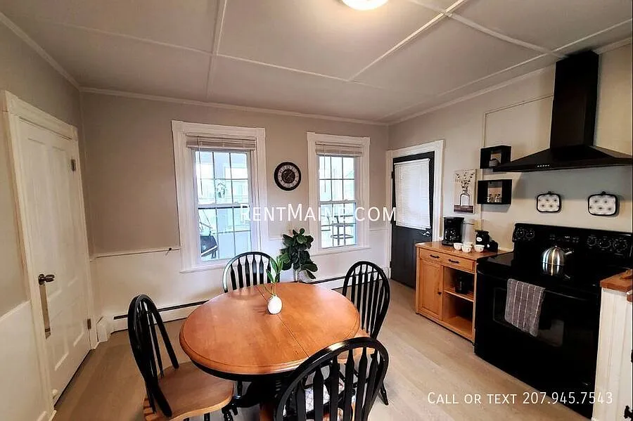 Building Photo - 30 Boutelle Ave #2