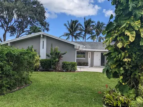 9858 Dahlia Ave, Palm Beach Gardens, FL 33410