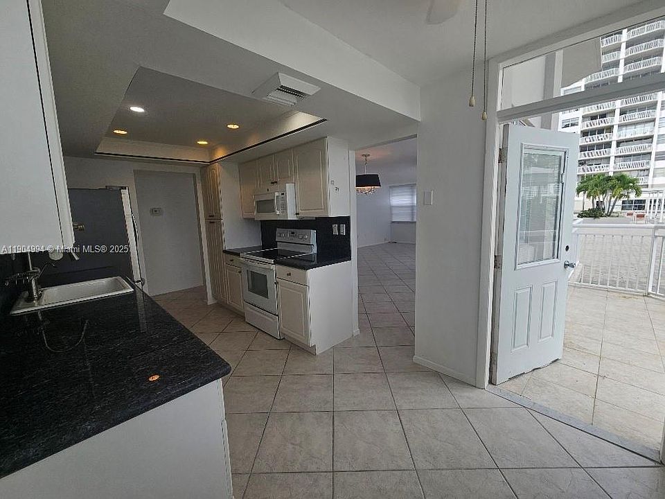 1st image of 18041 Biscayne Blvd APT 204