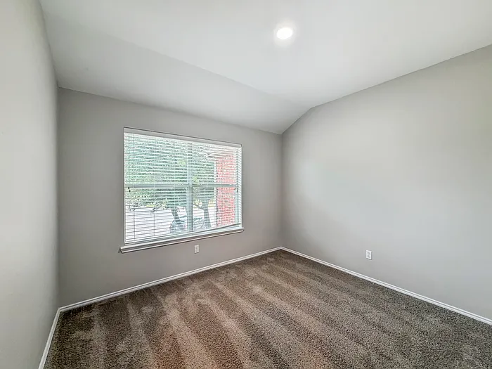 1072 Aviary Dr — Photo 13