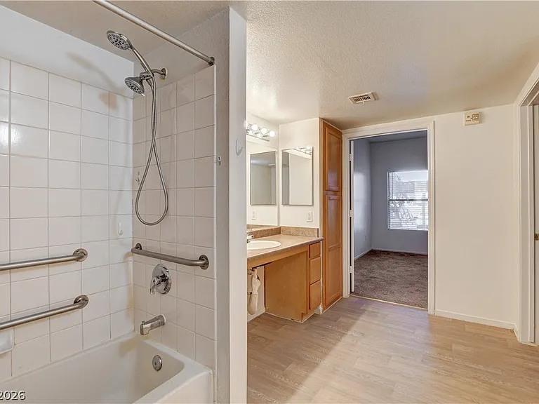 45 Maleena Mesa St #113 — Photo 28
