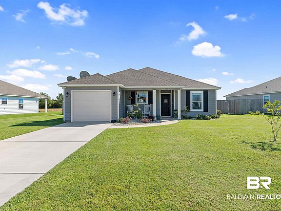 2nd image of 102 Plantation Cir