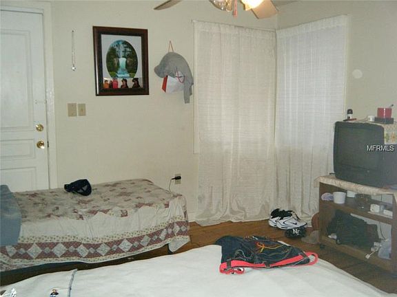 5th image of 811 N Osprey Ave