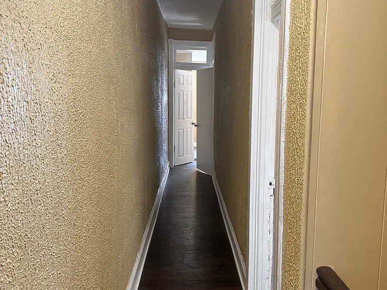 1649 N Fulton Ave — Photo 8