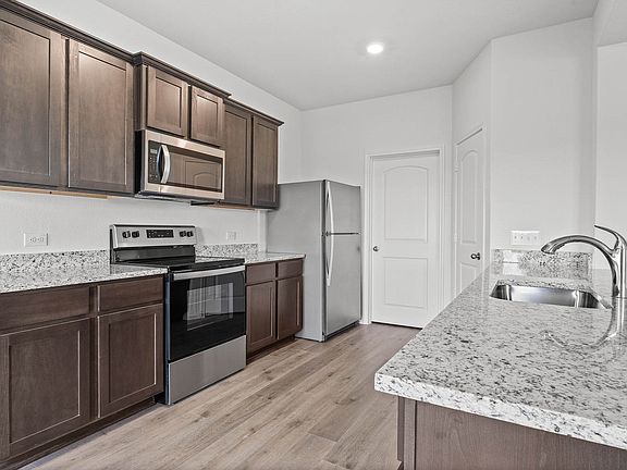 2nd image of 10113 Throttle Ln