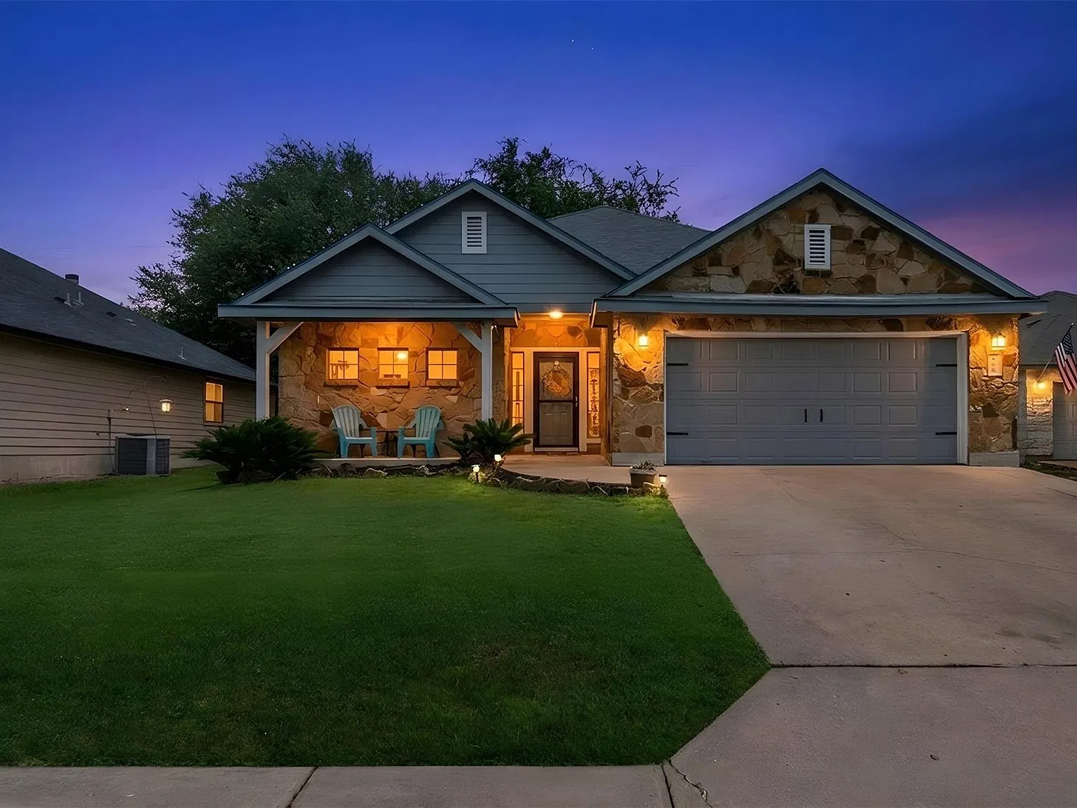 3 bed, 2.0 bath, 1665 sqft, $2,500 — Photo 2