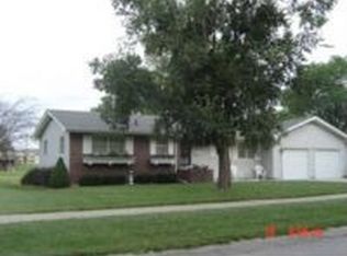 1632 S Willow St, Ottawa, KS 66067